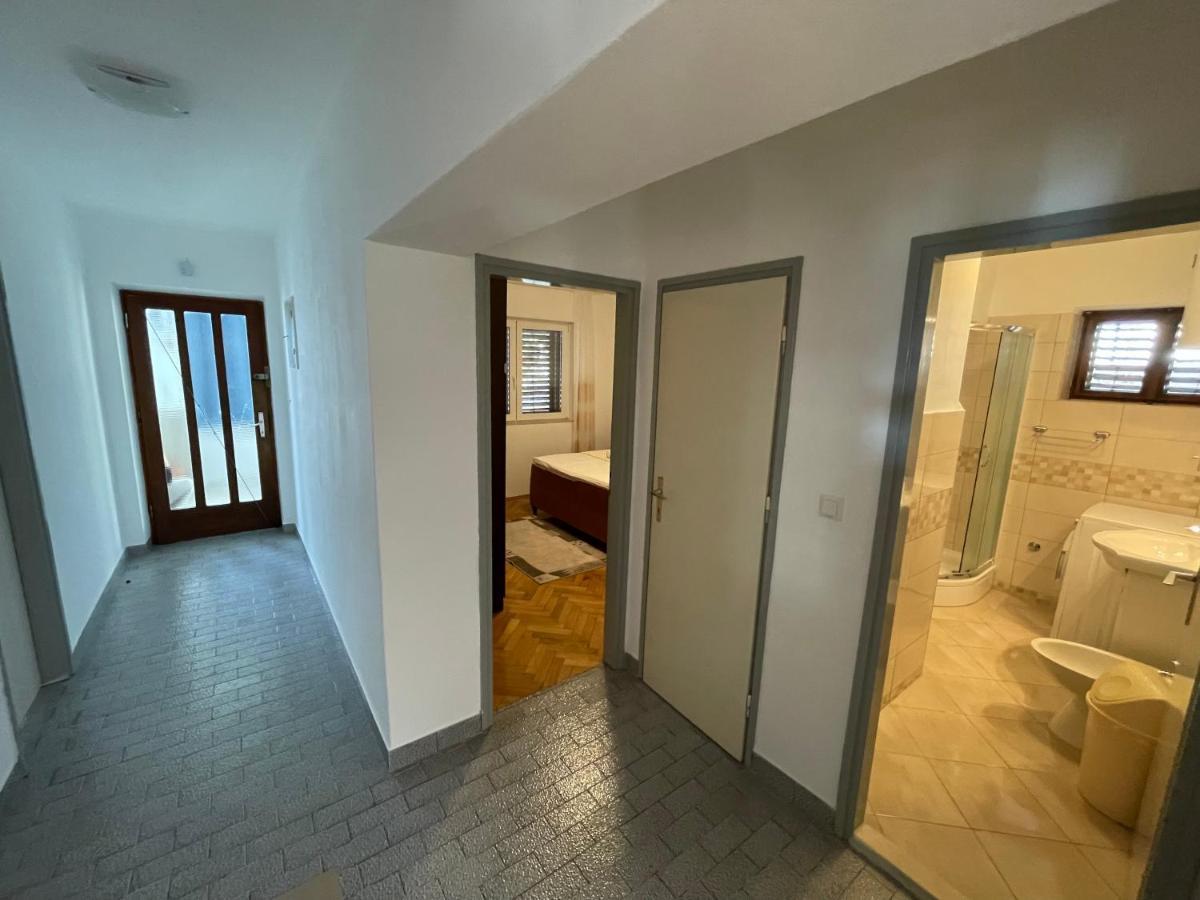 Apartment Mlija Omis Exterior photo